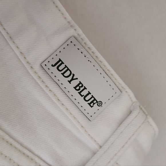 Judy Blue Wide Leg Crop 5 Button Fly Jeans White Sz 3/26 - Picture 7 of 16